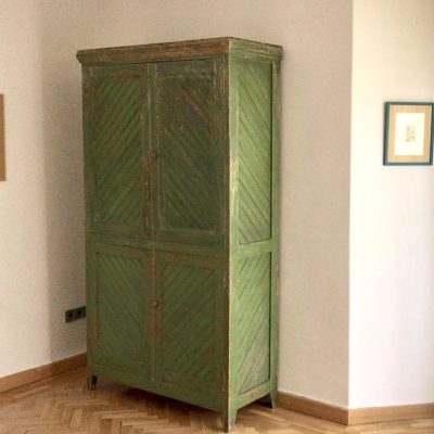 Armario de madera